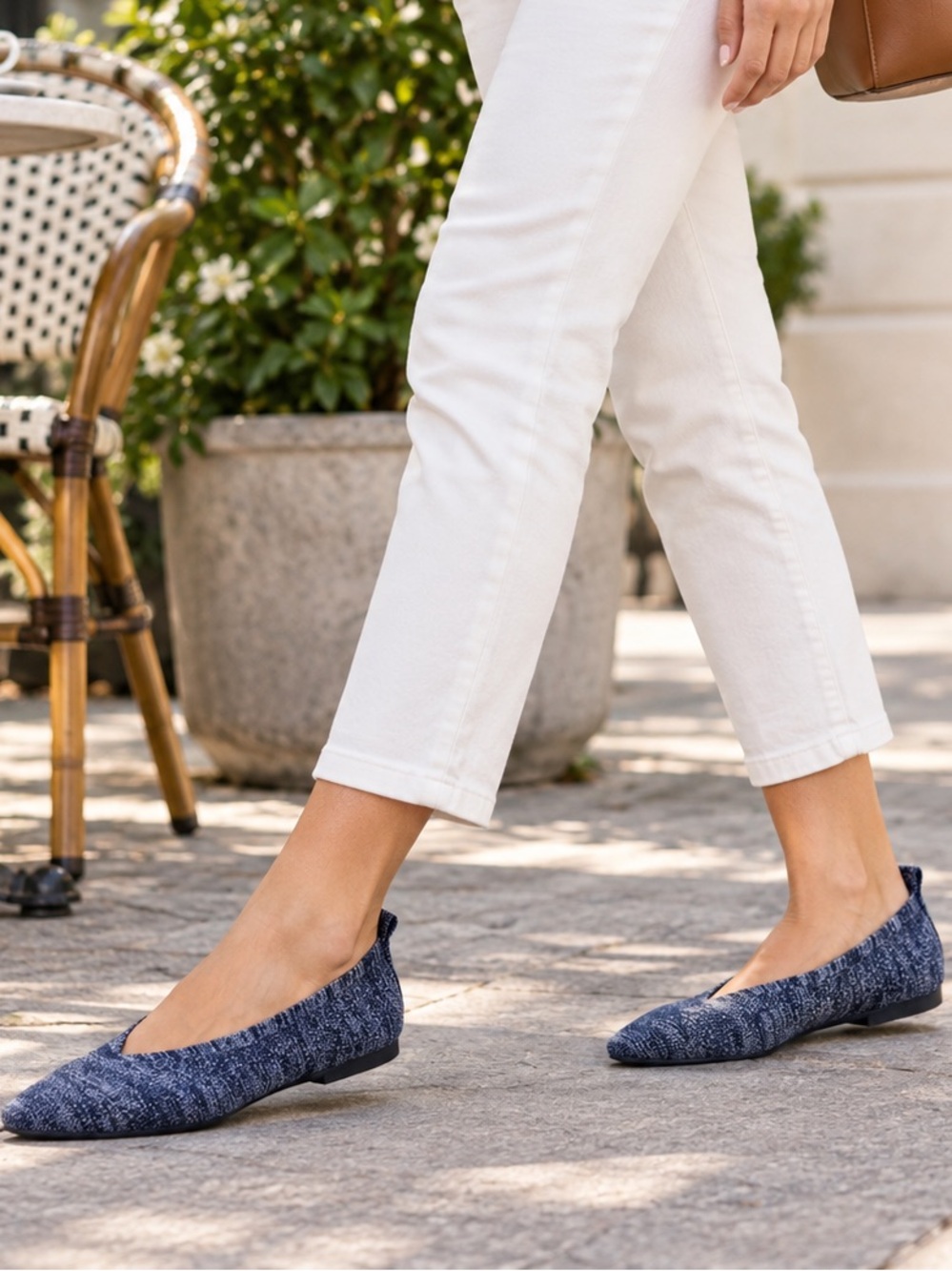 Bernie Mev Nikki Knit Pointed Toe Flats EU 39 NWT
